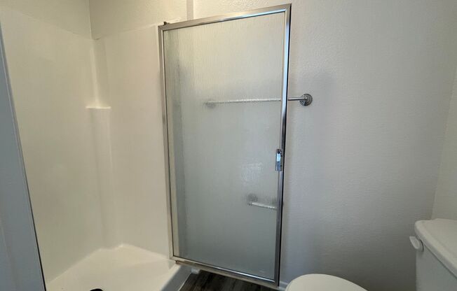 2 beds, 1.5 baths, 1,050 sqft, $2,048, Unit 305