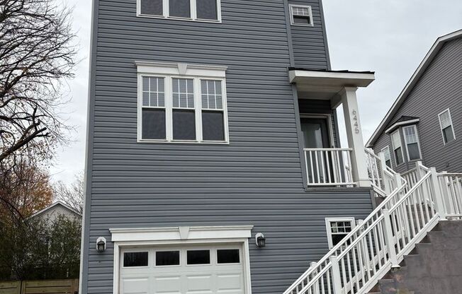 Beautiful Home Conveniently Located in Alexandria w/ Lower Level Suite