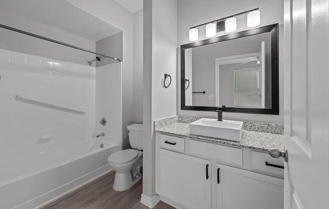 2 beds, 2 baths, 1,042 sqft, $1,665