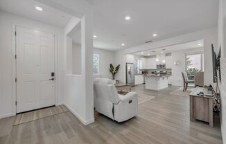 4 beds, 3 baths, $2,900