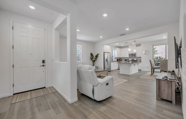 4 beds, 3 baths, $2,900