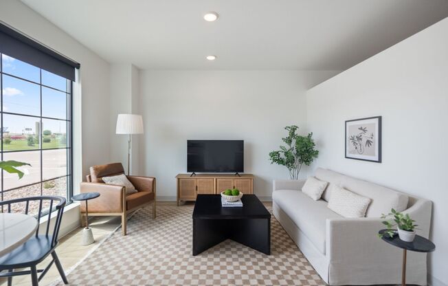 1 bed, 1 bath, 630 sqft, $1,175, Unit 118