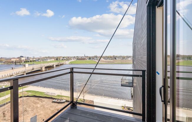 1 bed, 1 bath, 726 sqft, $1,750, Unit 218