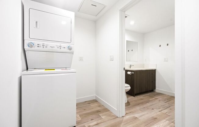 2 beds, 2 baths, 1,037 sqft, $2,950, Unit 507