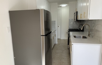 1 bed, 1 bath, 675 sqft, $1,750, Unit B