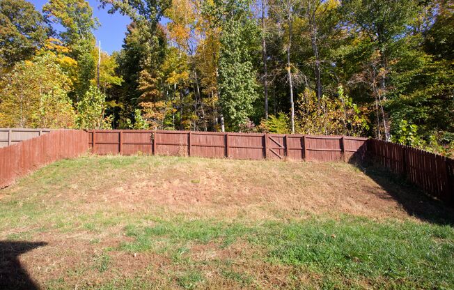 1328 BLACK OAK CIR