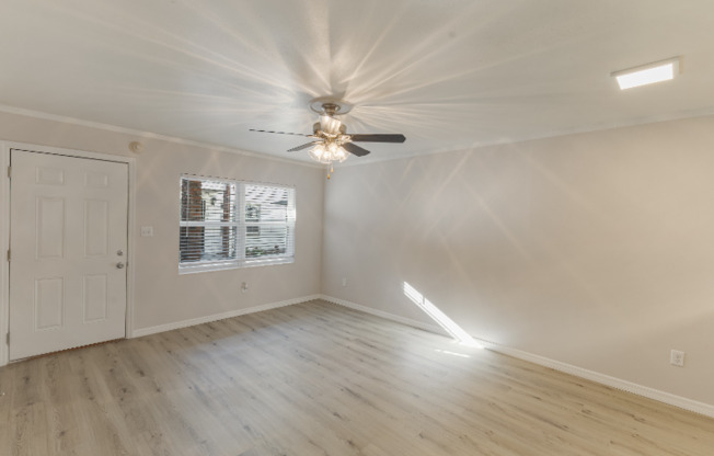 121 DANUBE AVE