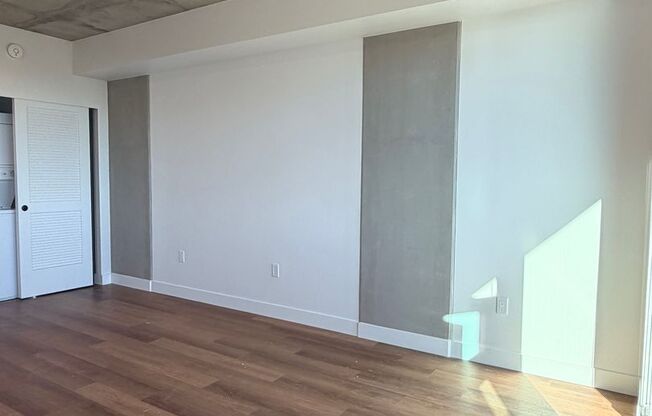 Studio, 1 bath, 422 sqft, $2,195, Unit 608