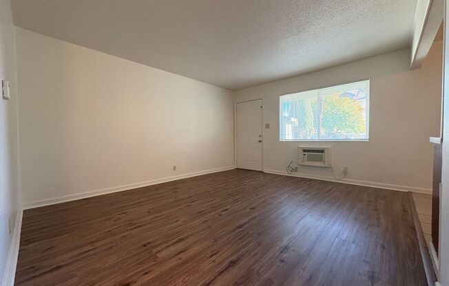 2 beds, 1 bath, $1,650, Unit 704