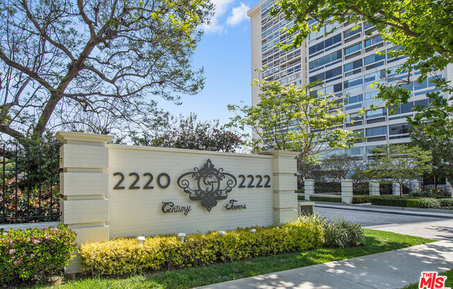 2 beds, 2 baths, 1,633 sqft, $9,500, Unit 702