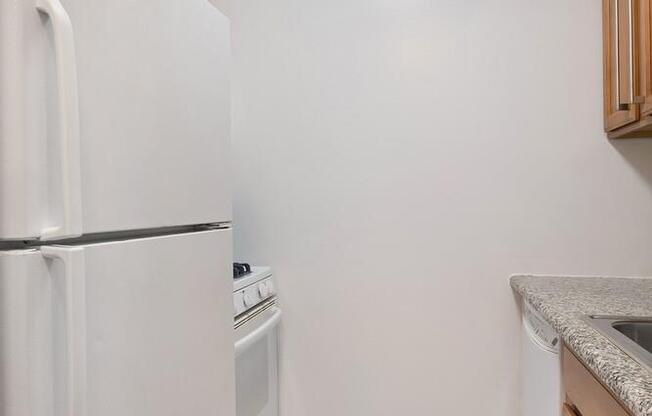 Studio, 1 bath, 484 sqft, $2,950, Unit 6Q