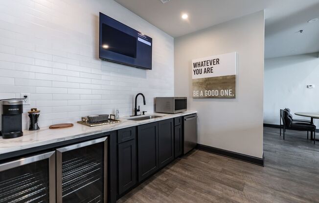 1 bed, 1 bath, 870 sqft, $1,150, Unit 1506