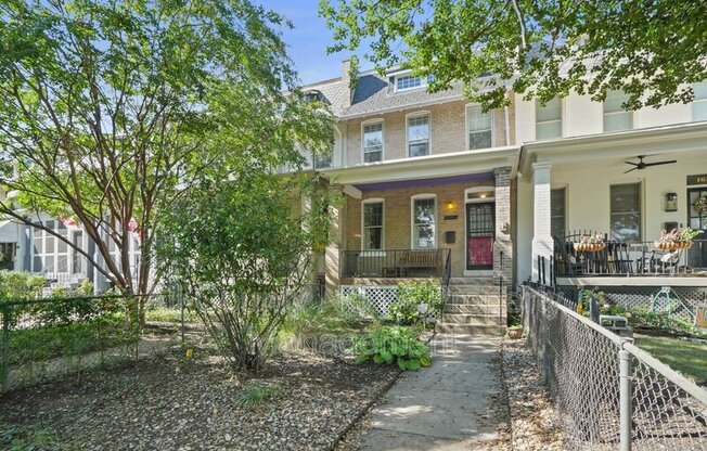 1612 POTOMAC AVE SE