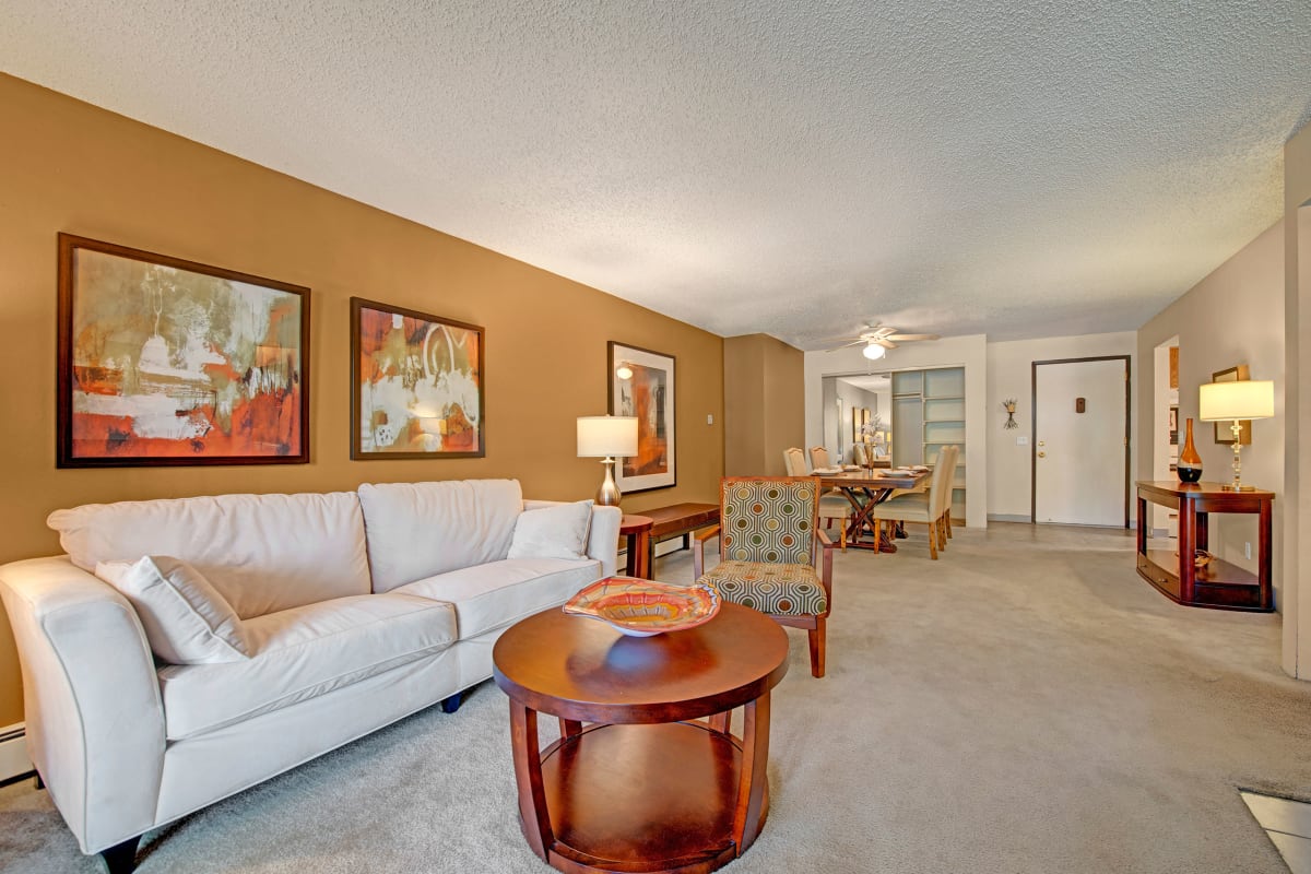 Welcome to Eagle Ridge Apartment Homes