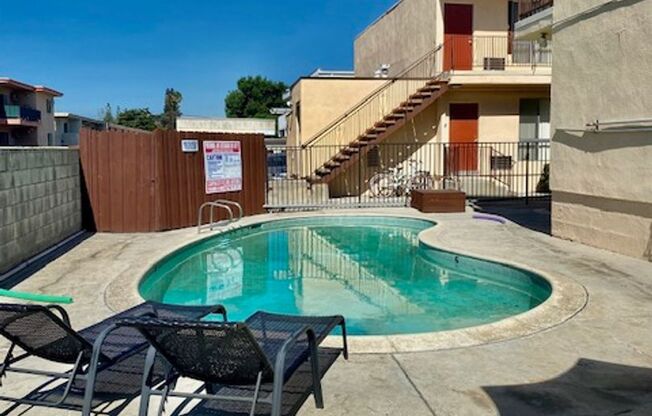 1 bed, 1 bath, 550 sqft, $1,725, Unit 15