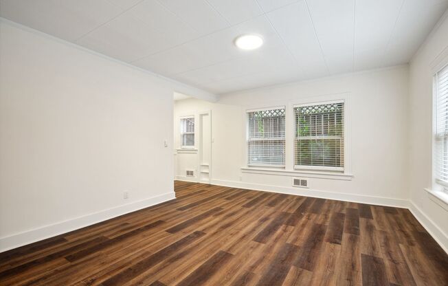 1 bed, 1 bath, 685 sqft, $2,100