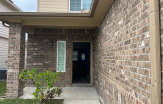 4 beds, 2.5 baths, $2,050