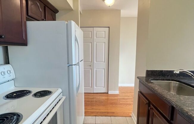 Studio, 1 bath, 650 sqft, $1,625, Unit 418-1206