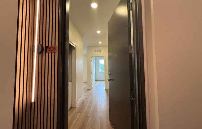 1 bed, 1 bath, 751 sqft, $1,995, Unit 208