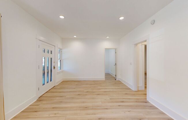534 538 N MADISON
