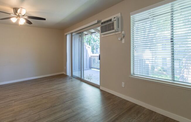 Studio, 1 bath, 451 sqft, $1,450, Unit 91