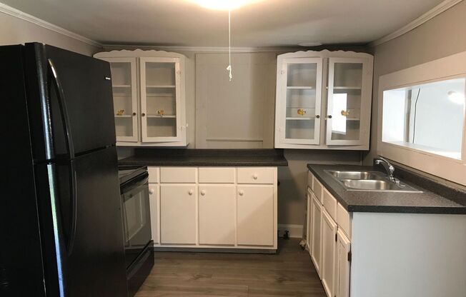 Freshly Renovated 2BR Single-Family Home with Modern Charm & Included Utilities!