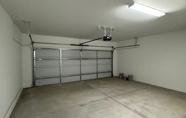 BRAND NEW HOME IN PHOENIX