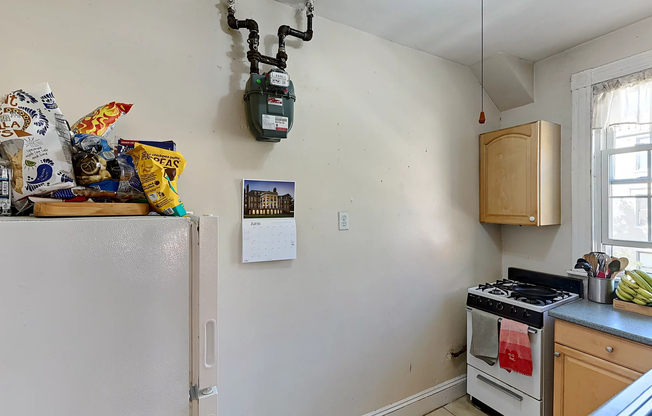 2 beds, 1 bath, 850 sqft, $3,195, Unit 8