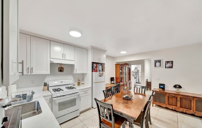 6735 Elmer Ave.