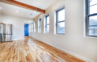 Studio, 1 bath, 670 sqft, $2,100, Unit 13