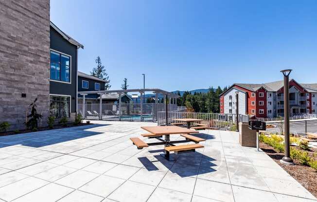 Picnic Area With Grilling Facility at Panorama, Snoqualmie, 98065