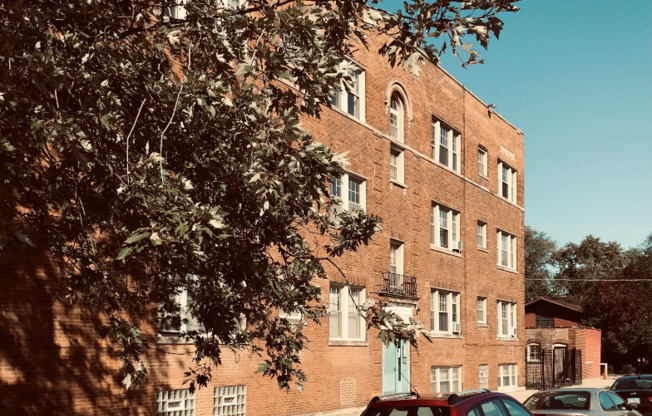 106 E 72nd St, Chicago IL 1