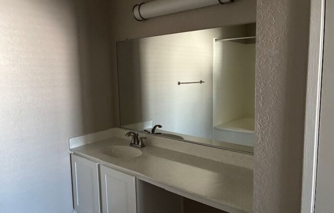 2 beds, 2 baths, 1,085 sqft, $1,356, Unit CA 1330-221