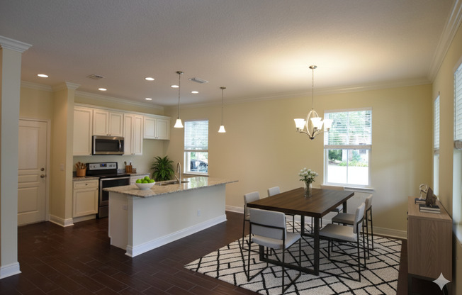 Beautiful  3 Bed 2.5 Bath Town Home in Orlando, FL! COLLEGE PARK!!!
