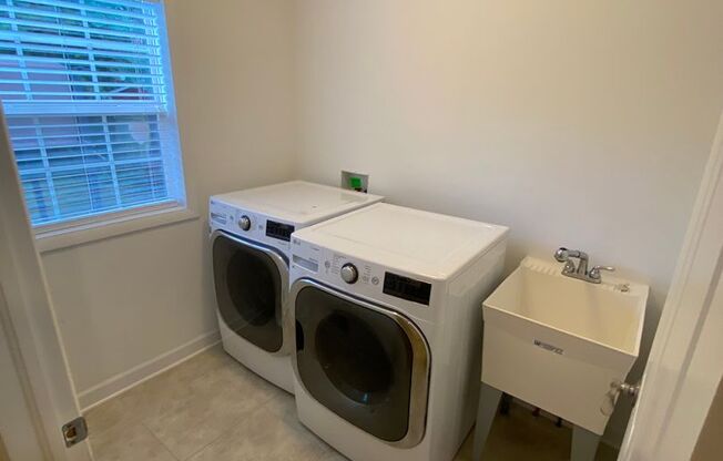 4 beds, 2.5 baths, $4,199