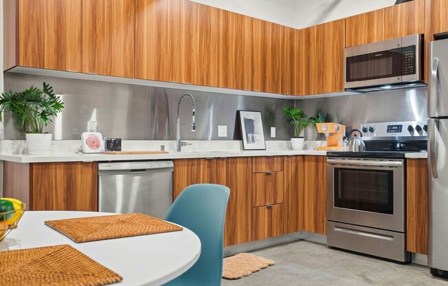 2 beds, 2 baths, 853 sqft, $2,995, Unit 203