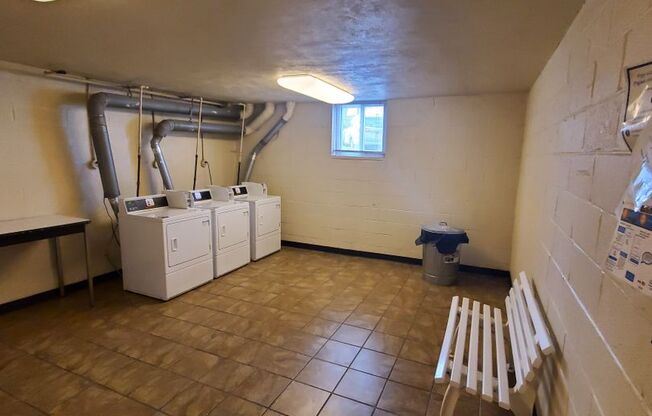 1 bed, 1 bath, 700 sqft, $1,215, Unit CB1