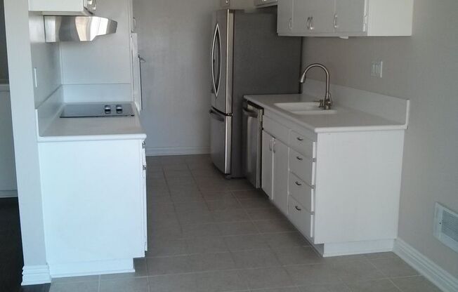 2 beds, 2 baths, $3,250