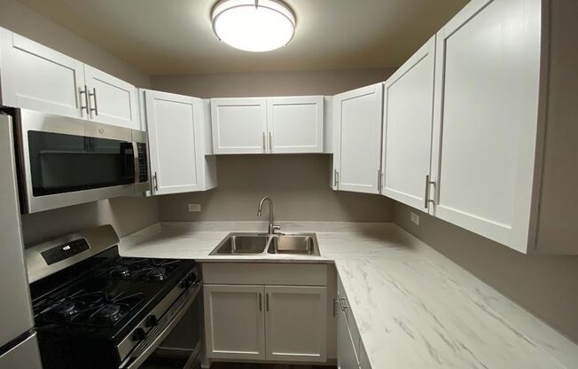 1 bed, 1 bath, 625 sqft, $1,425, Unit F 4349-03