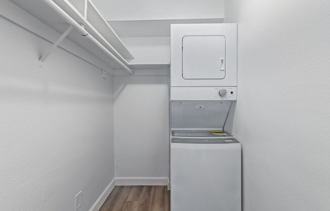 1 bed, 1 bath, $1,125, Unit 16