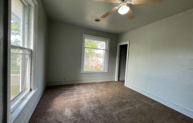 1 bed, 1 bath, $795, Unit 709 W. Willard  Unit C