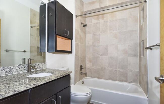 2 beds, 1 bath, 1,102 sqft, $1,299, Unit 3102
