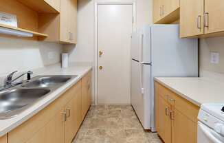 Upgraded Kitchen with Maple Cabinetry at Swiss Valley Apartments, Wyoming