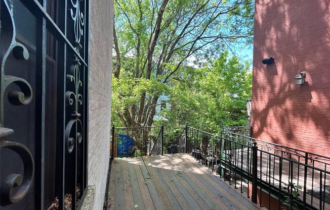 250 W 137 ST