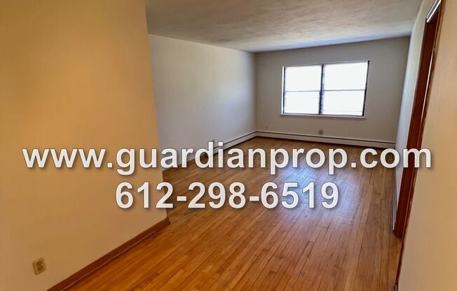903 St. Clair Ave