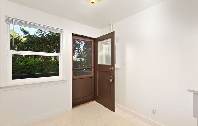 1 bed, 1 bath, 600 sqft, $1,645, Unit 708 Nob Hill