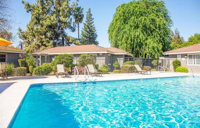 Blue Cool Swimming Pool at Courtyard at Central Park Apartments, Fresno, CA, 93722