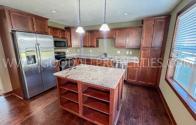 4 bedroom home in Ankeny "Pay not Rent in December"