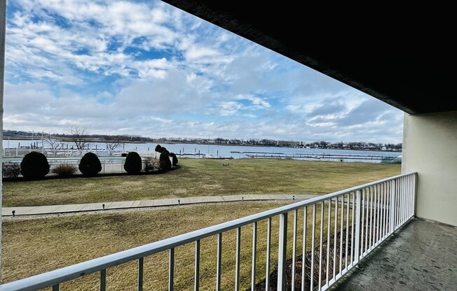 2 beds, 2 baths, 1,062 sqft, $2,700, Unit 205
