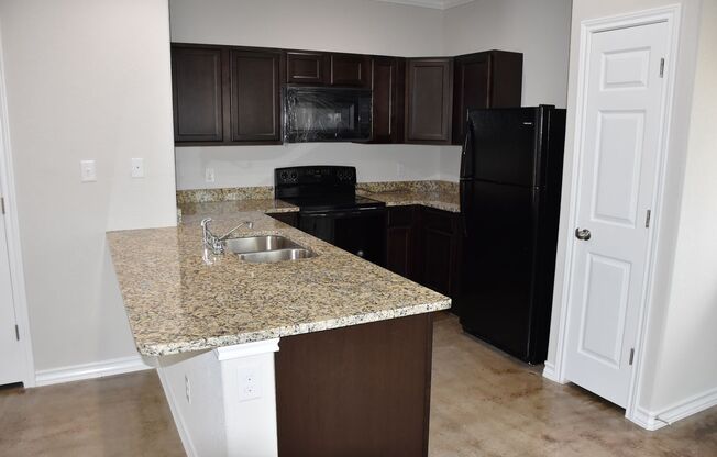 3 beds, 2.5 baths, 1,225 sqft, $1,675, Unit 2